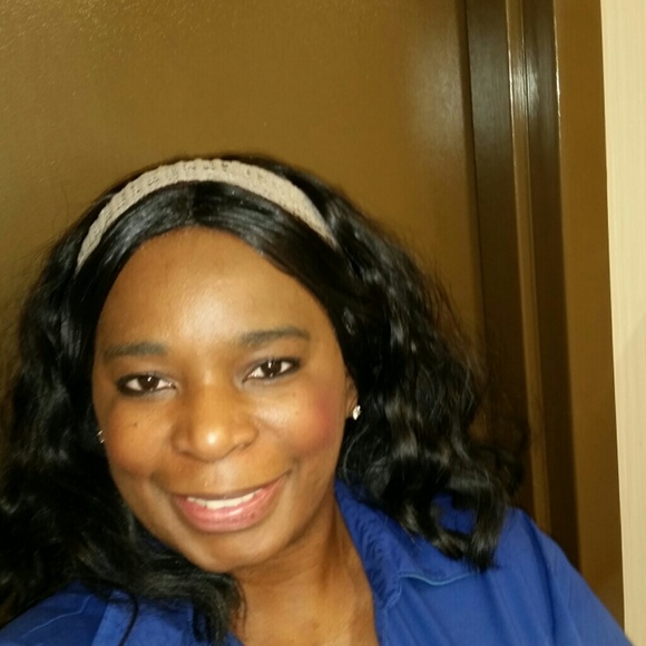 Carla Magras - Poshmark Profile Picture of Carla Magras (@sweetmpm69) on Poshmark