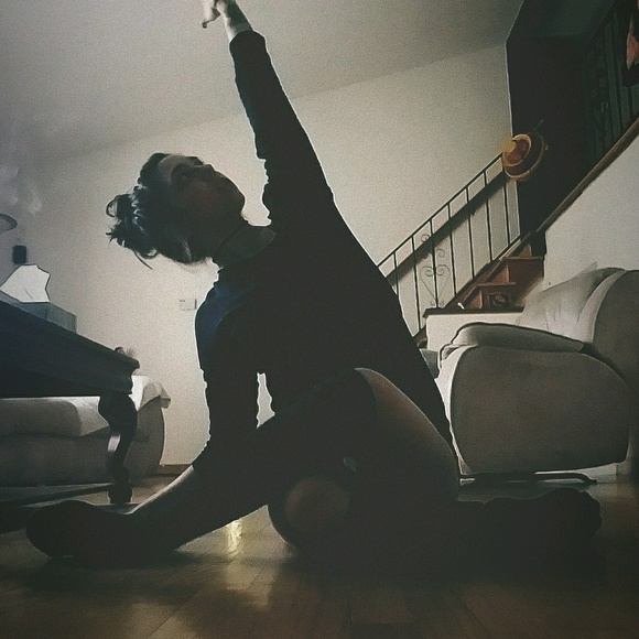 Profile Picture of Lia Edlund (@liaced) on Poshmark