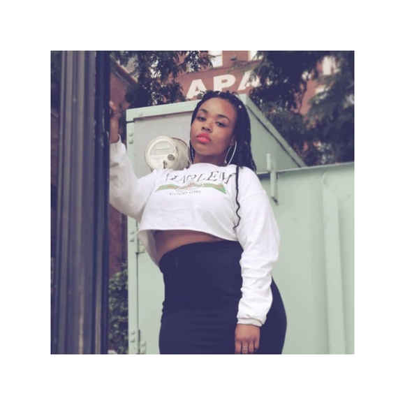 Profile Picture of Angel Clarke (@angellll__) on Poshmark