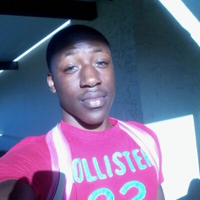Profile Picture of Edward Hinds (@prettyboyhinds) on Twitter