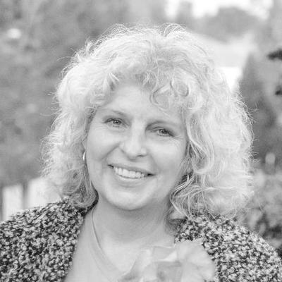 Profile Picture of Michelle Bellinger (@MichelleMb209) on Twitter