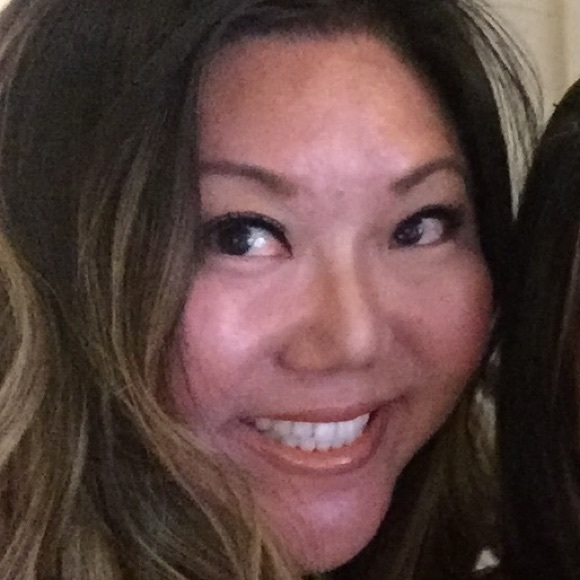 Profile Picture of Josephina Kim (@jkjuicy) on Poshmark