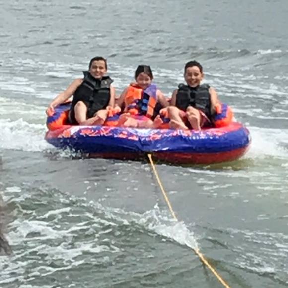 Profile Picture of Tanya Davey (@tanya_davey) on Poshmark