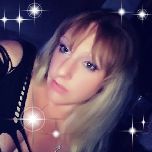 Profile Picture of Divine Bastian (@divinecrysis) on Poshmark