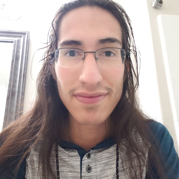 Profile Picture of Misael Madera (@goodolboi1) on Poshmark