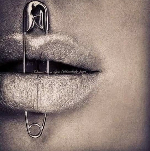 Profile Picture of Nancy Bell (@n_sparrowacedo) on Poshmark