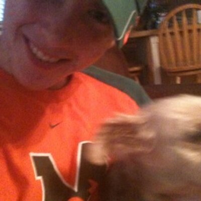 Profile Picture of Derek Moore (@UnspokenReason) on Twitter