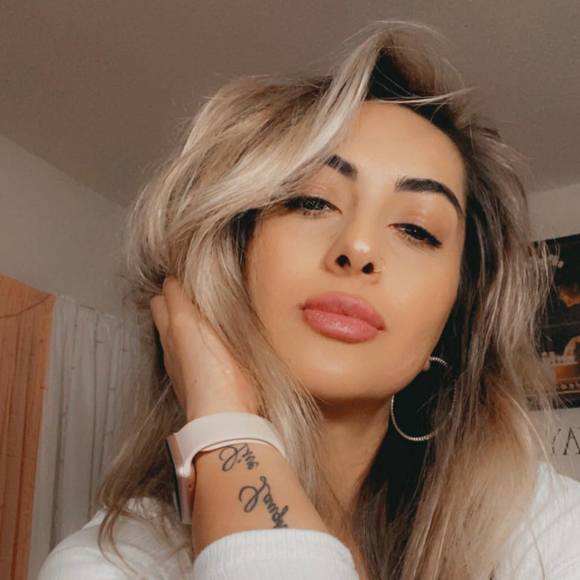 Profile Picture of Lamba Zadran (@lambitozadran90) on Poshmark