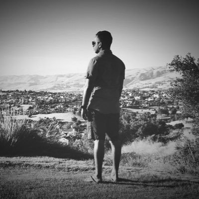 Profile Picture of Dillon Punchihewaon Twitter