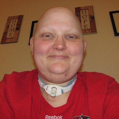 Profile Picture of Kim Kramer (@Hope4aCure10) on Twitter