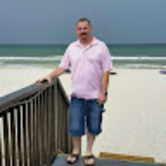 Profile Picture of Michael Jernigan (@mjernigan72) on Poshmark