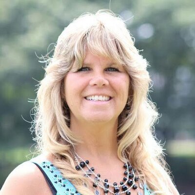Profile Picture of Holly Haskell (@dahma40) on Twitter