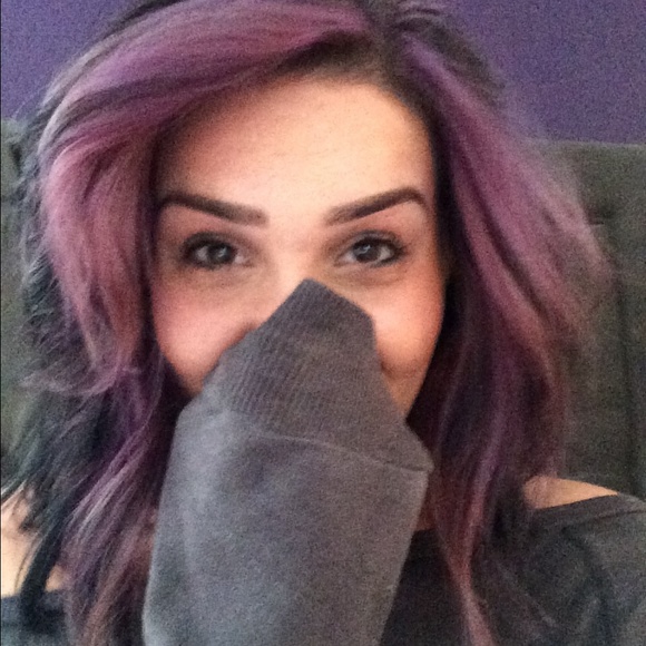 Profile Picture of Jenny Denisco (@jdenisc) on Poshmark