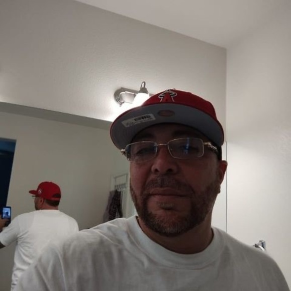 Profile Picture of Stephen Stephen (@lisoh94569) on Poshmark