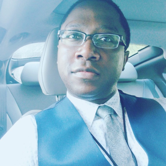 Profile Picture of Edwin Holmes (@fashionguy38) on Poshmark