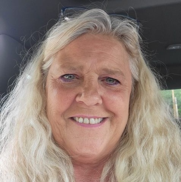 Profile Picture of Jenny Rackliffe (@jrackliffe2) on Poshmark