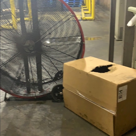 Jacob Akemon - Poshmark Profile Picture of Jacob Akemon (@jacobakemon) on Poshmark