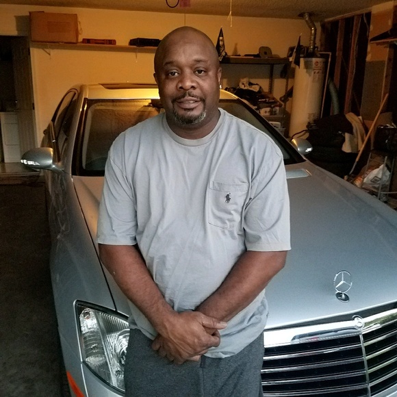 Profile Picture of Shawn Miller (@tashdeeq) on Poshmark