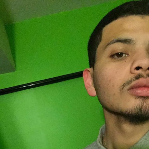Profile Picture of Hector Guevara (@hecticgetic) on Poshmark