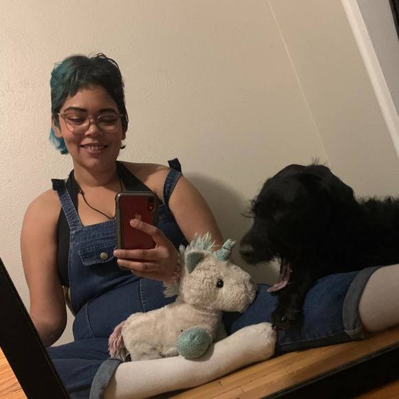 Profile Picture of Barbara Aguirre (@babs805) on Poshmark