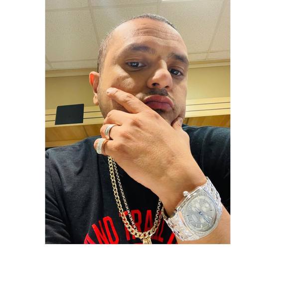 Profile Picture of Jorge Ochoa (@georgiev956) on Poshmark