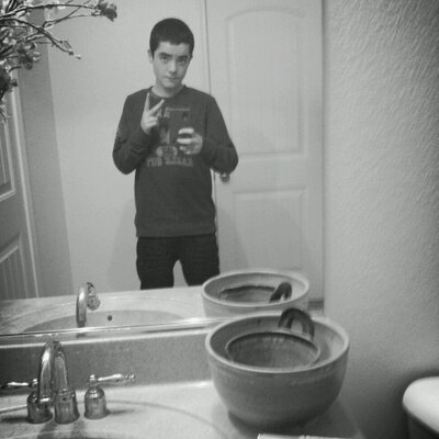 Profile Picture of Michael Tiernan (@mikeyboy133) on Twitter