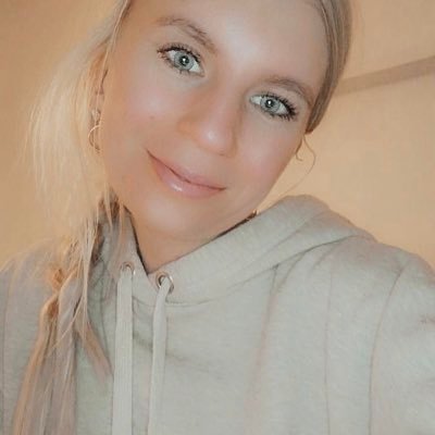 Profile Picture of Alexandra Simone (@Alex_____Simone) on Twitter