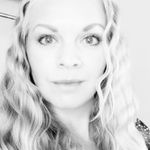 Profile Picture of AspenByTheBrook: Stacey Weaver (@aspenbythebrook) on Instagram