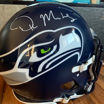 Profile Picture of Mike (@MikePerl920) on Twitter