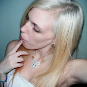 Profile Picture of Amber Fields (@AmberrBabyyFields) on Youtube