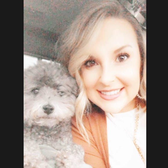 Profile Picture of Mandi Montz (@mlm7742) on Poshmark