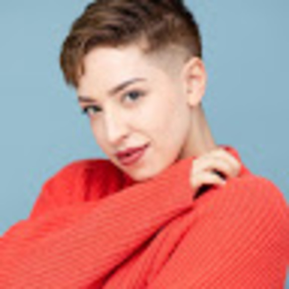 Profile Picture of Kallie Leski (@kalliekallie) on Poshmark