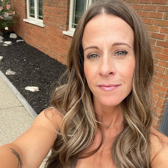 Profile Picture of Sherry Scarchilli (@sherryloulou) on Poshmark