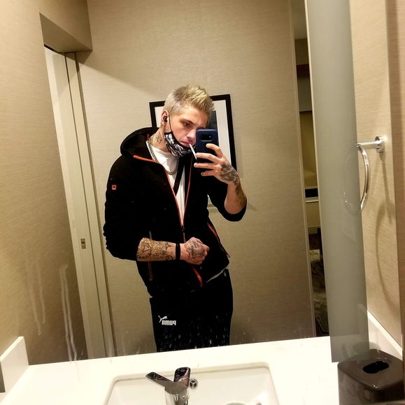 Profile Picture of Orin Lucas (@orinlucas) on Poshmark