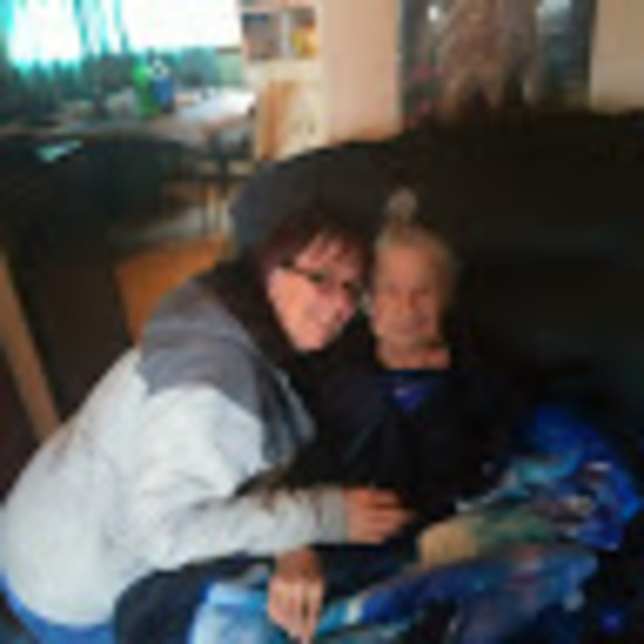 Profile Picture of Debbie Alexander (@mrsalexander72) on Poshmark