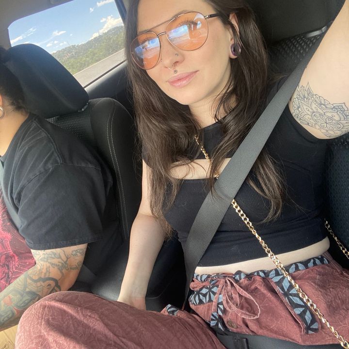 Profile Picture of Pixistix (@mandystjohn) on Tiktok