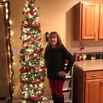 Profile Picture of Lori Rowe Kavanagh🍀 (@lorirowekavanagh) on Instagram