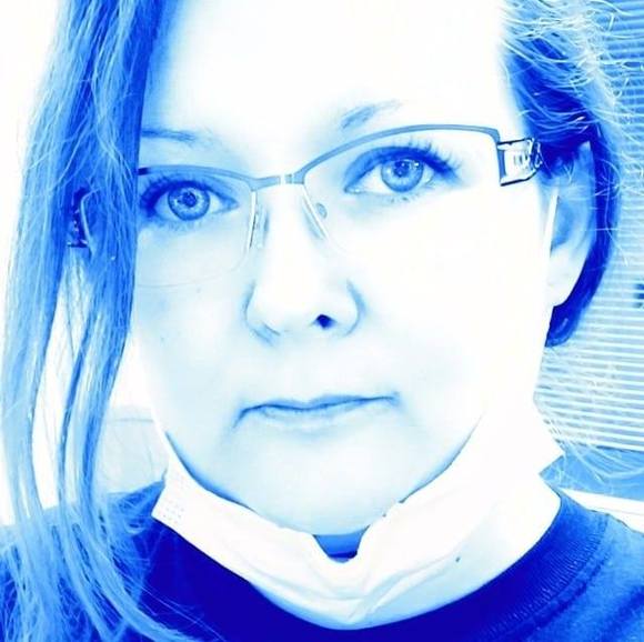 Profile Picture of Misti Hanson (@mistihanson) on Poshmark