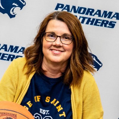 Profile Picture of Angie Holloway (@angiehholloway) on Twitter