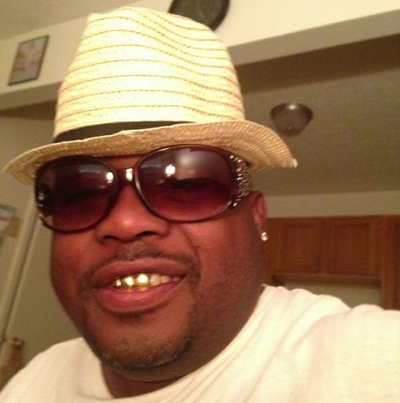 Profile Picture of Patches Sherman (@patchessherman) on Poshmark