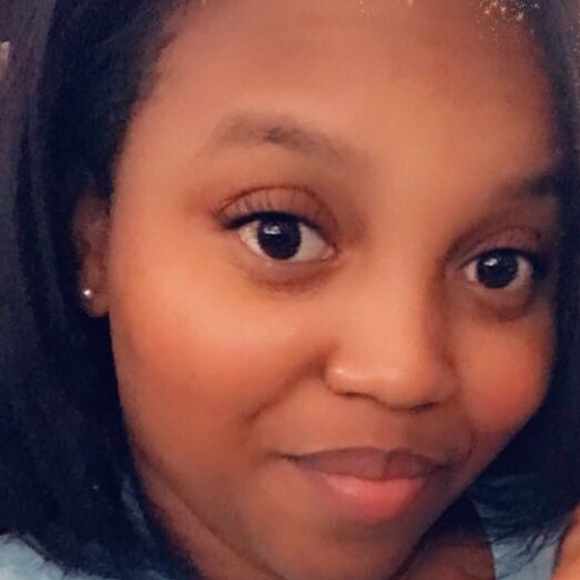 Profile Picture of Allyson Patrick (@aepatrick23) on Poshmark