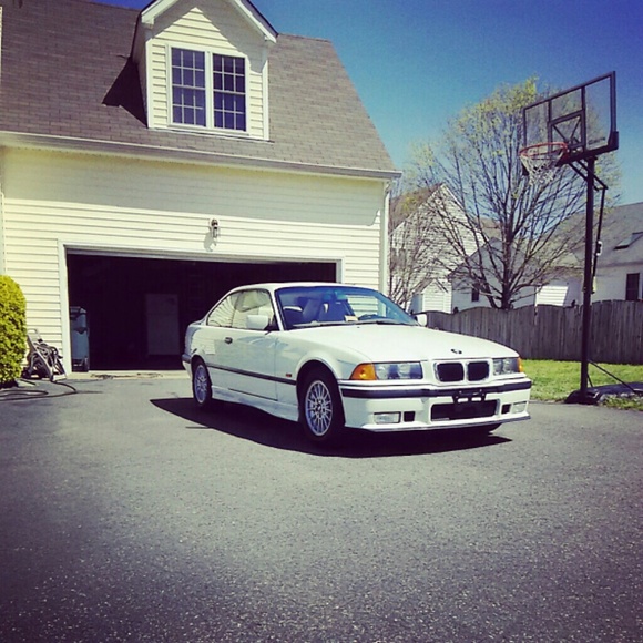 Profile Picture of Joshua Whitt (@joshwhitt14) on Poshmark