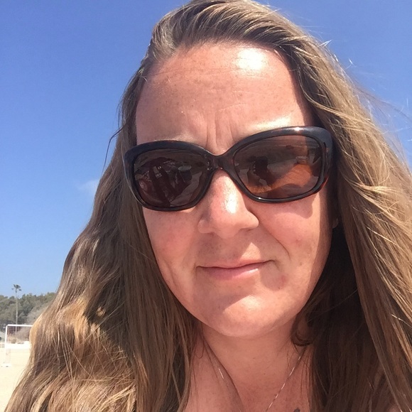 Profile Picture of Andrea Constable (@jocesmom3) on Poshmark