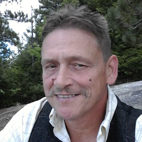 Profile Picture of Douglas Bailey (@douglasbaile845) on Poshmark