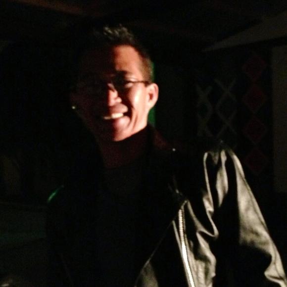 Profile Picture of Bryan Tran (@bryanntran210) on Poshmark