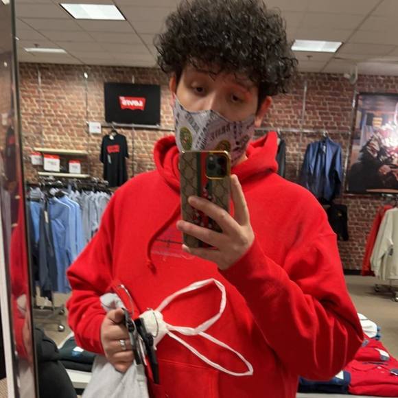 Profile Picture of Erick Bahena (@yungghost69) on Poshmark