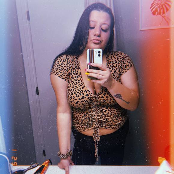 Profile Picture of Alexis Boswell (@big_lex_) on Poshmark