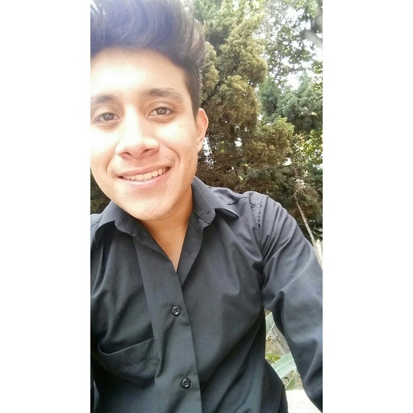 Profile Picture of Humberto Gomez (@allseeingace) on Poshmark