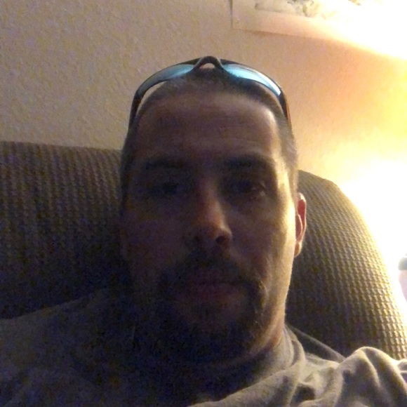 Profile Picture of Nathan Hanson (@natehanson0684) on Poshmark