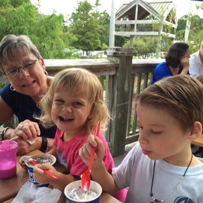 Profile Picture of Sandra Lucas (@sandralucas) on Twitter